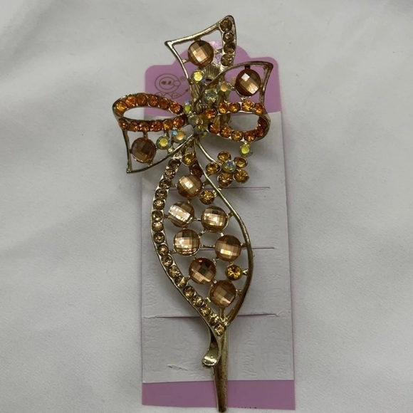 Beautiful Decorative Hair Clip (New) - Picture 8 of 9